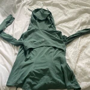 Lululemon nulu define jacket size 2 with hood